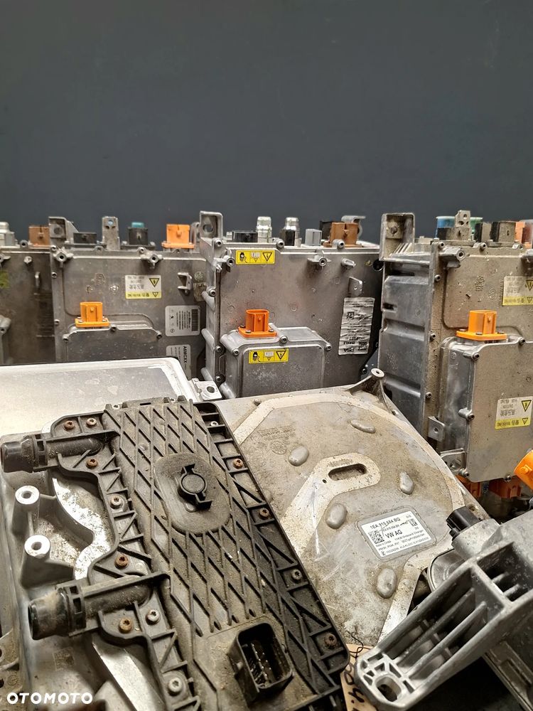FALOWNIK KONWENTER, BATERIA , ELECTRONIC INVERTER HURT - 2