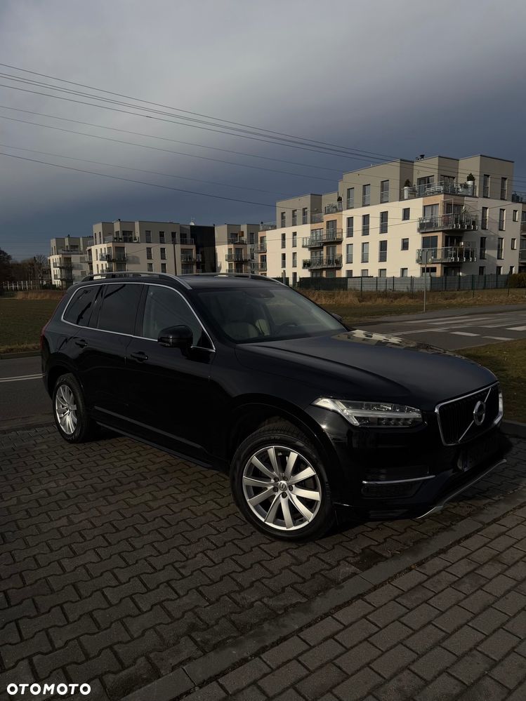 Volvo XC 90 D5 AWD Momentum - 8