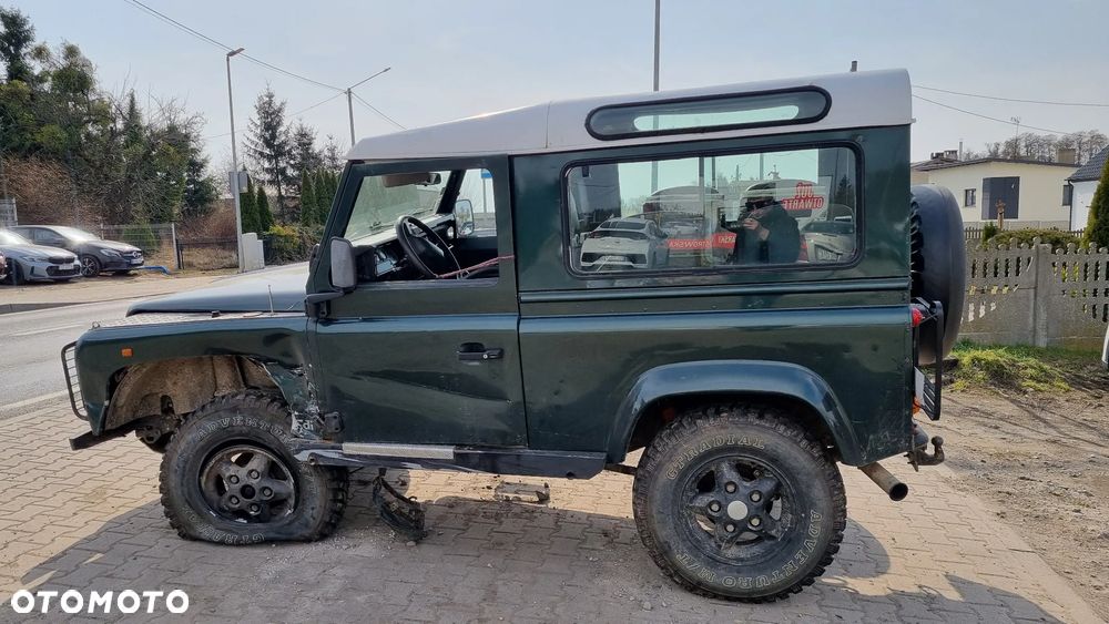 Land Rover Defender - 9