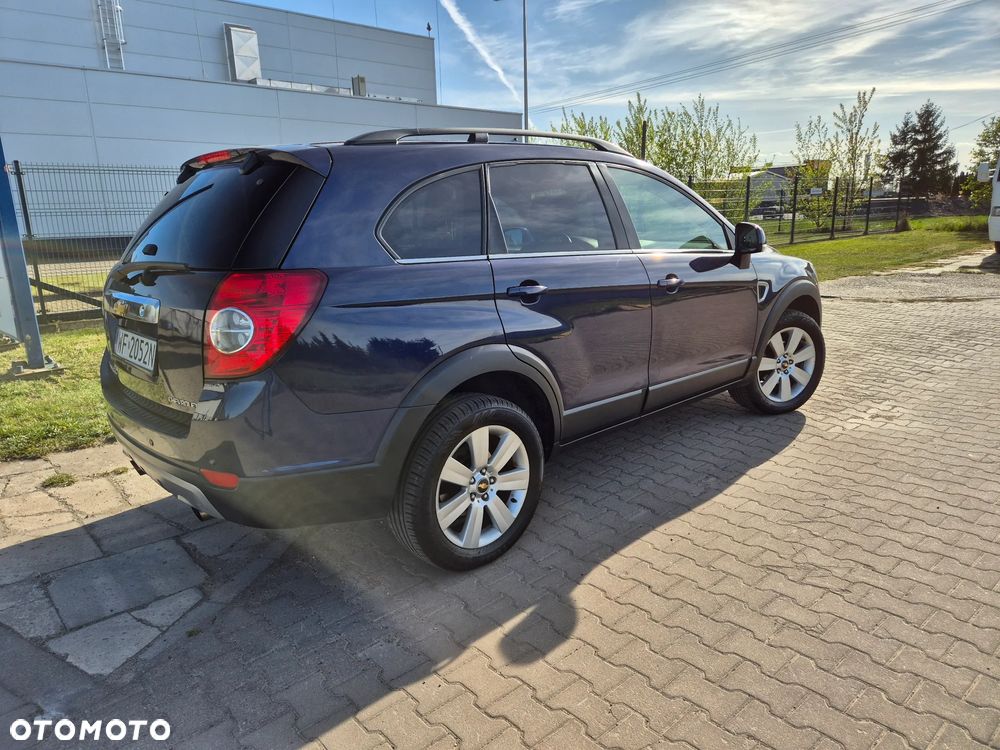 Chevrolet Captiva 2.0 d High - 18