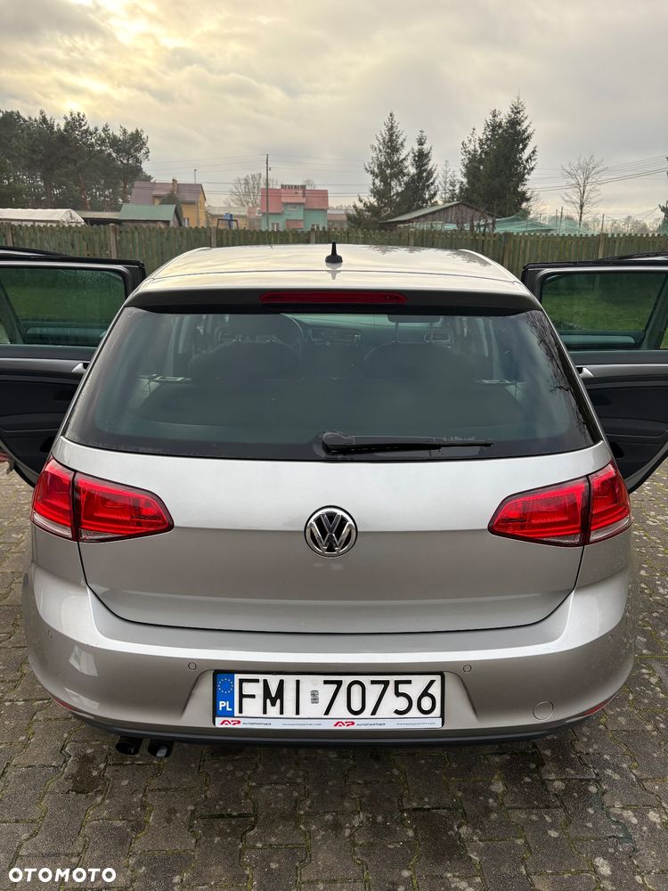 Volkswagen Golf 1.4 TSI BMT Comfortline - 11
