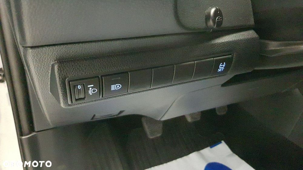 Toyota Corolla - 21