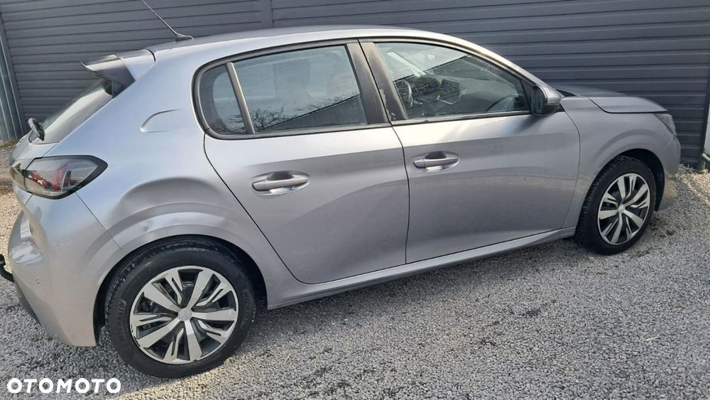 Peugeot 208 - 20
