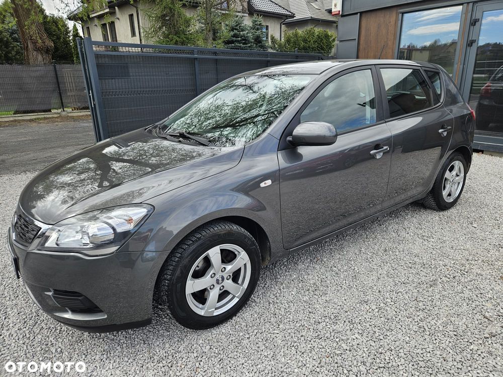 Kia Ceed 1.4 CVVT Spirit - 4