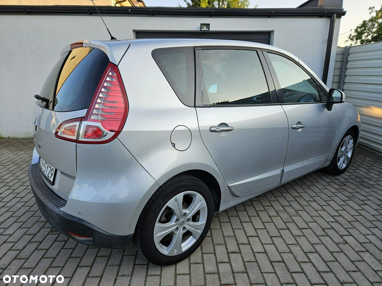 Renault Scenic 1.4 16V TCE Privilege - 18