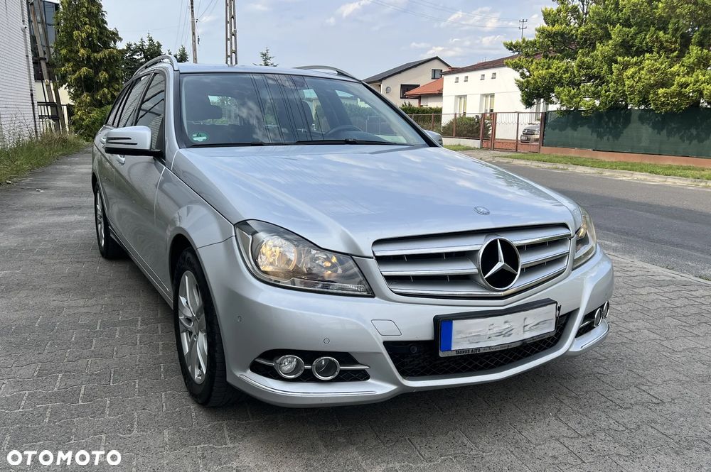 Mercedes-Benz Klasa C 220 CDI DPF (BlueEFFICIENCY) - 8