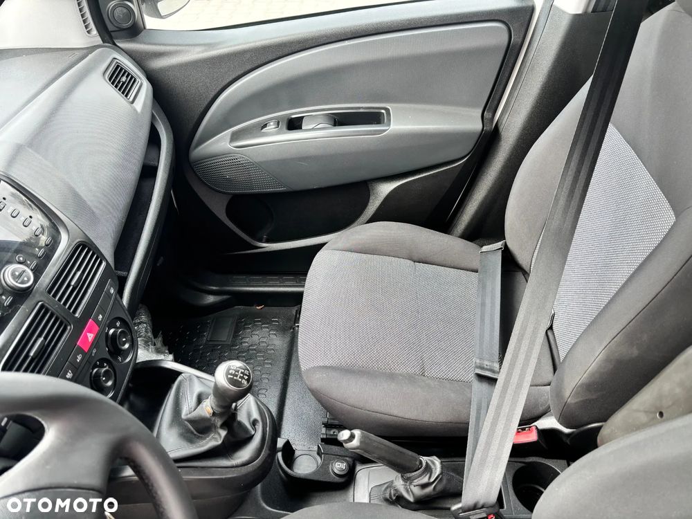 Fiat DOBLO CHLODNIA MROZNIA KILKA SZTUK W OFERCIE - 8