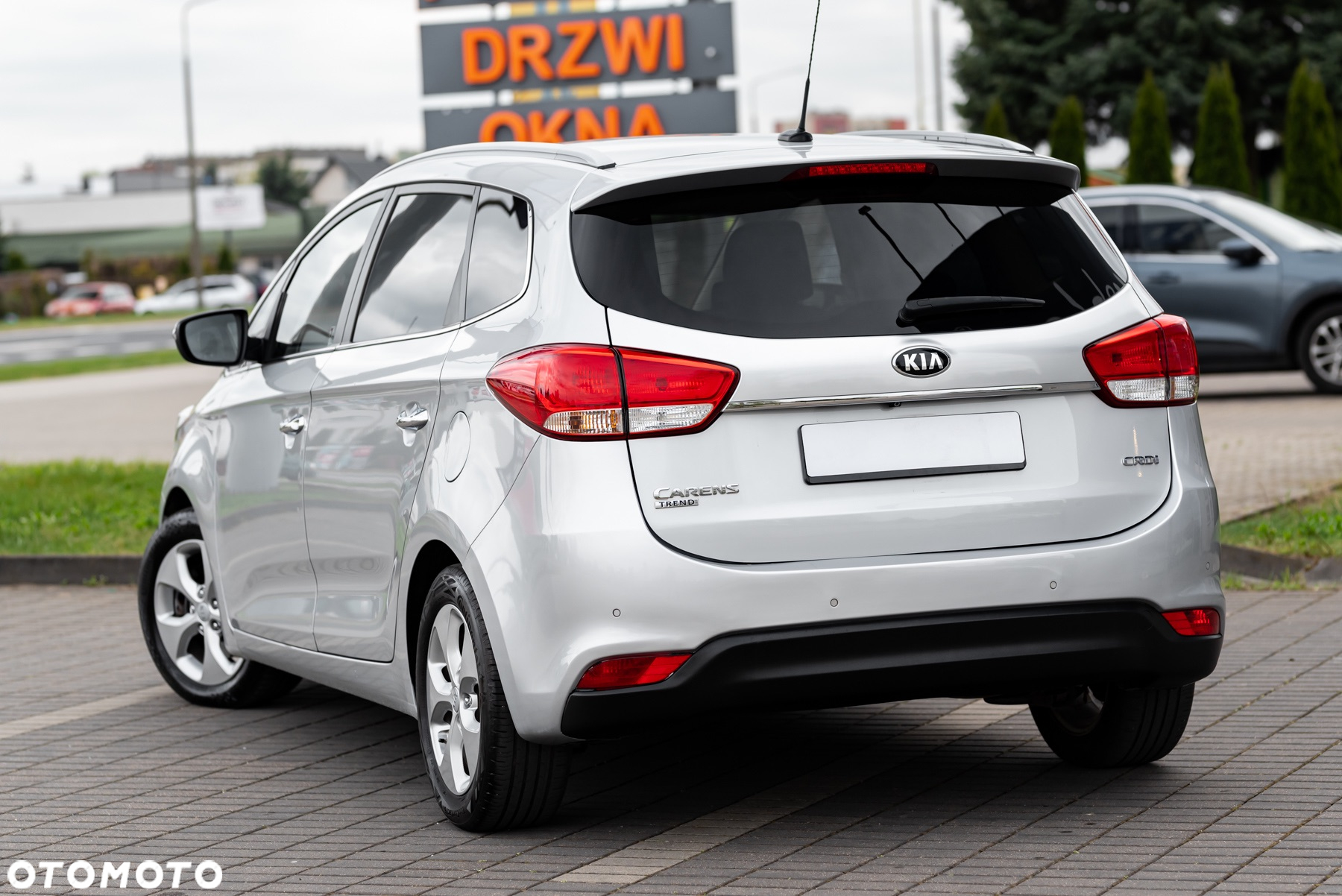 Kia Carens 1.7 CRDi L - 17