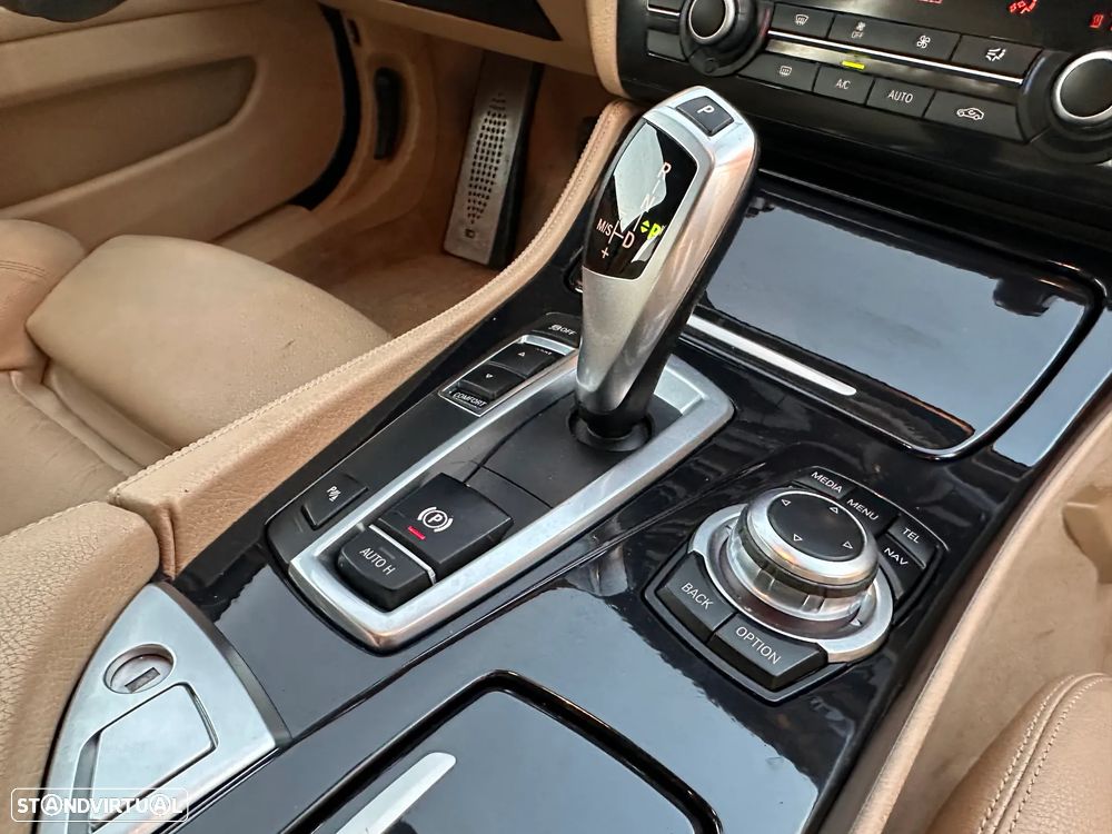 BMW 520 d Pack M Auto - 28