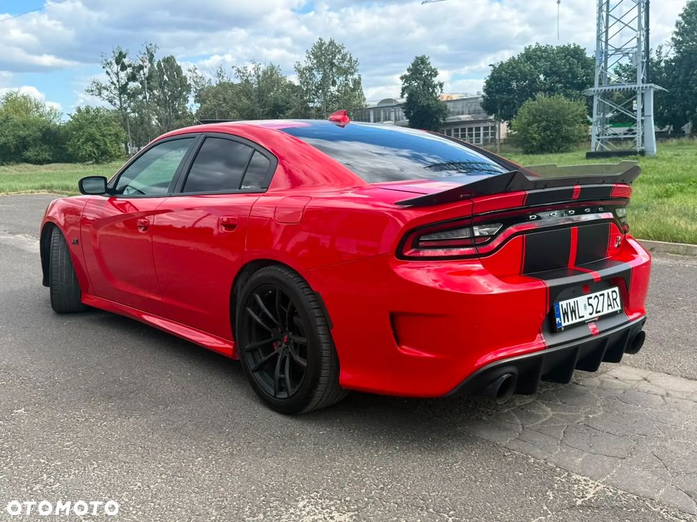 Dodge Charger 6.4 Scat Pack - 8