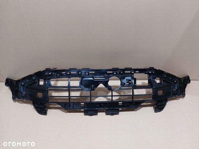 AUDI A6 C8 E-TRON 4KE WZMOCNIENIE ATRAPY GRILL - 1