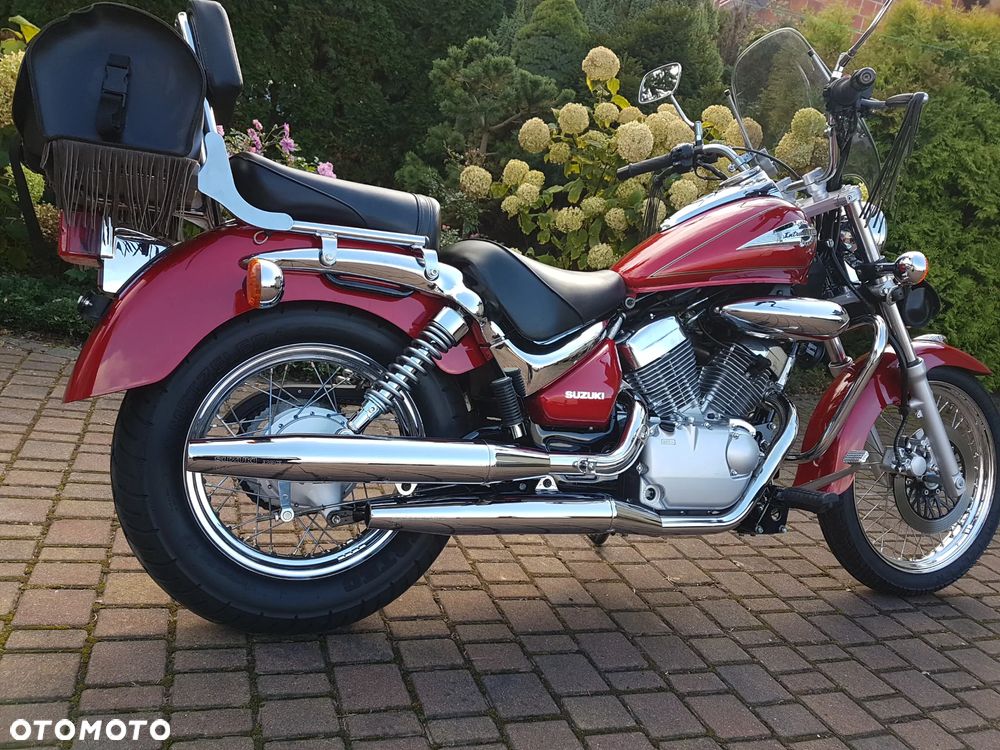 Suzuki Intruder - 10