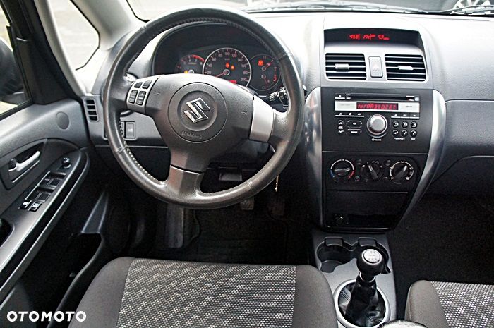 Suzuki SX4 1.6 VVT 4x2 Comfort - 16