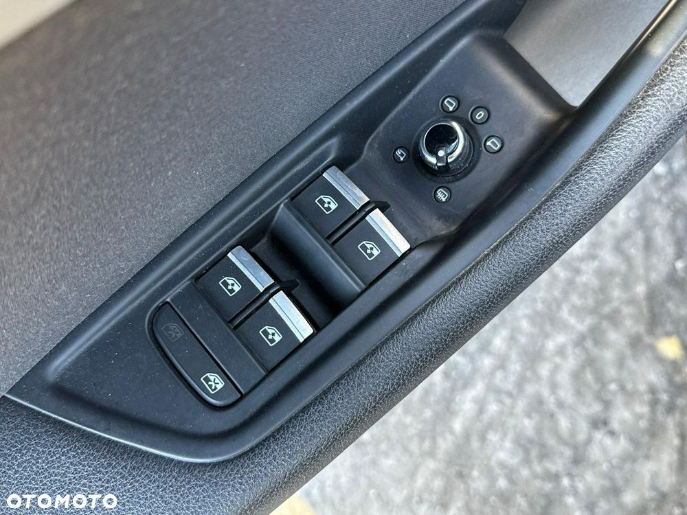 Audi A4 Avant 35 TDI S tronic advanced - 21