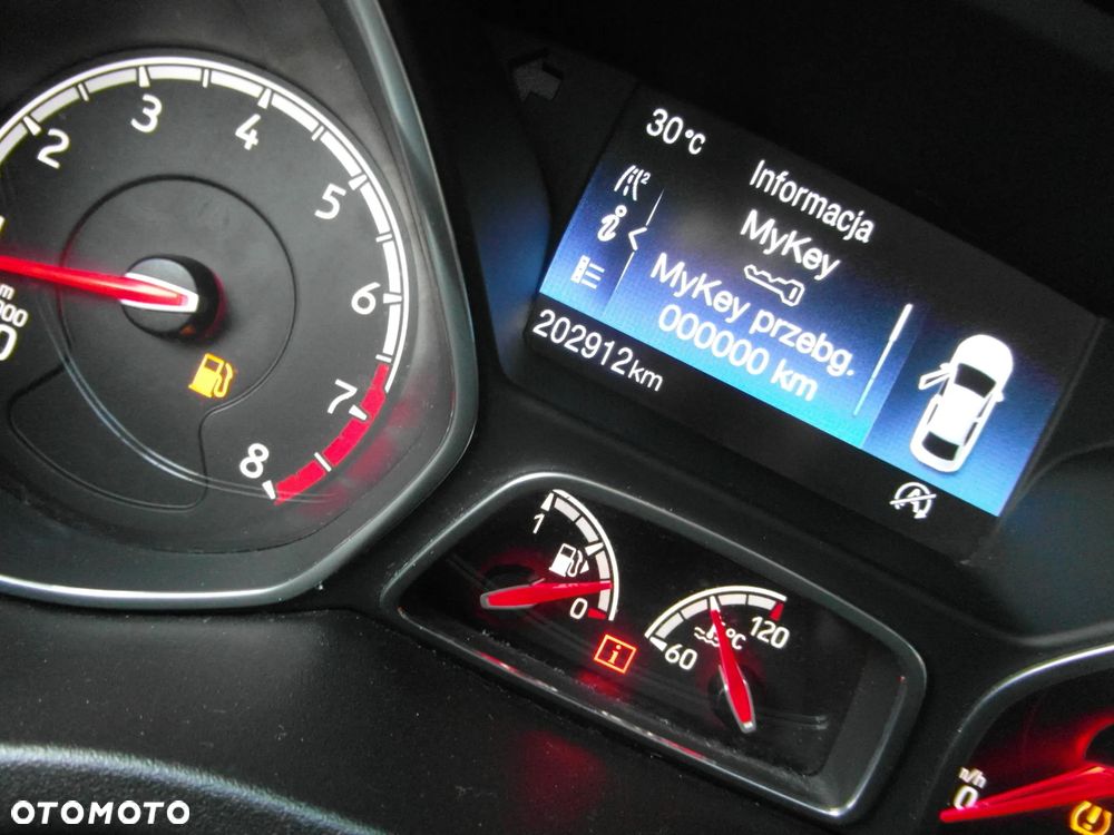 Ford Focus 2.0 EcoBoost ST mit Leder-Sport-Paket - 25