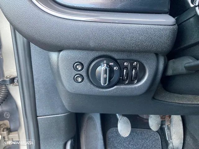 MINI Clubman One D - 17