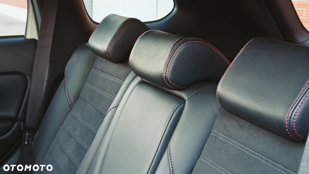 Mitsubishi Outlander - 19