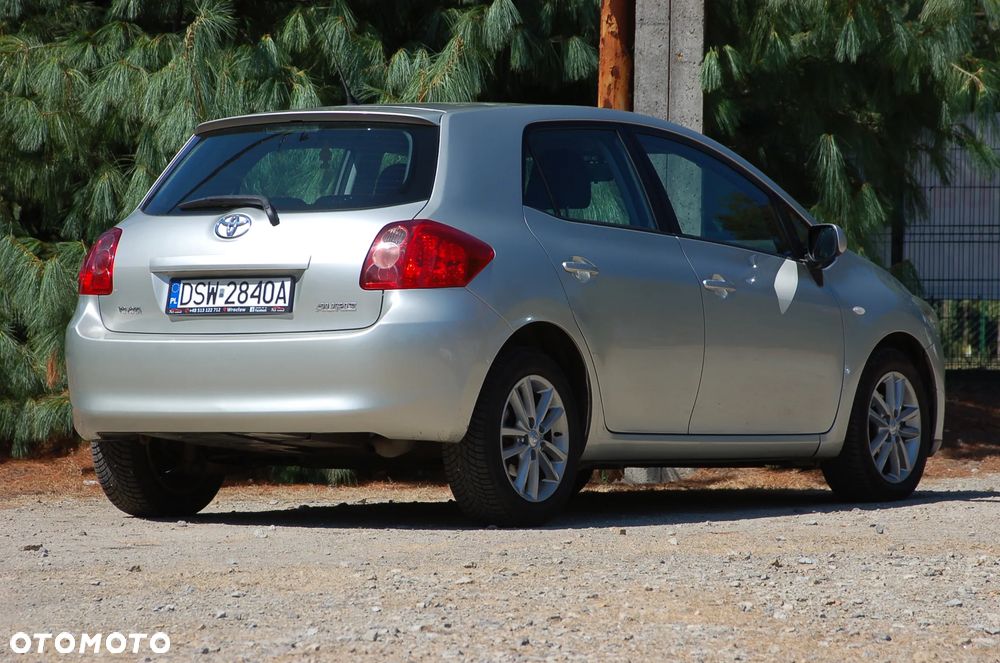 Toyota Auris 1.33 VVT-i Premium - 24