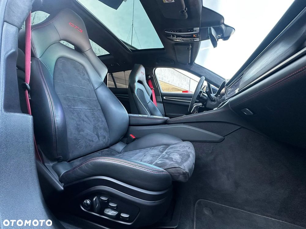 Porsche Panamera - 36
