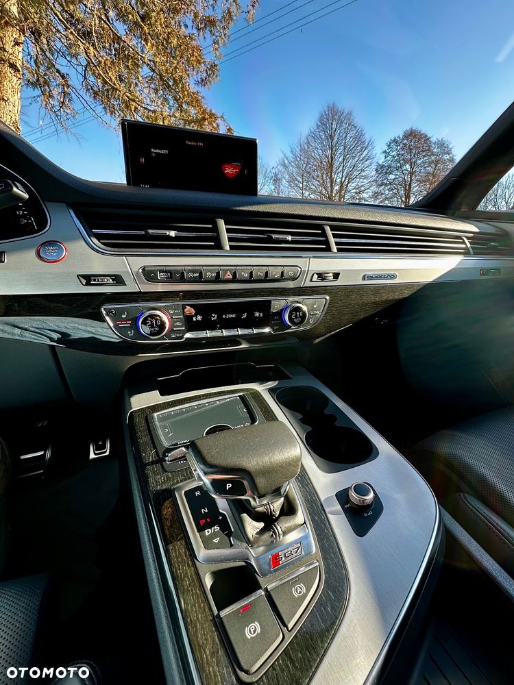 Audi SQ7 - 18