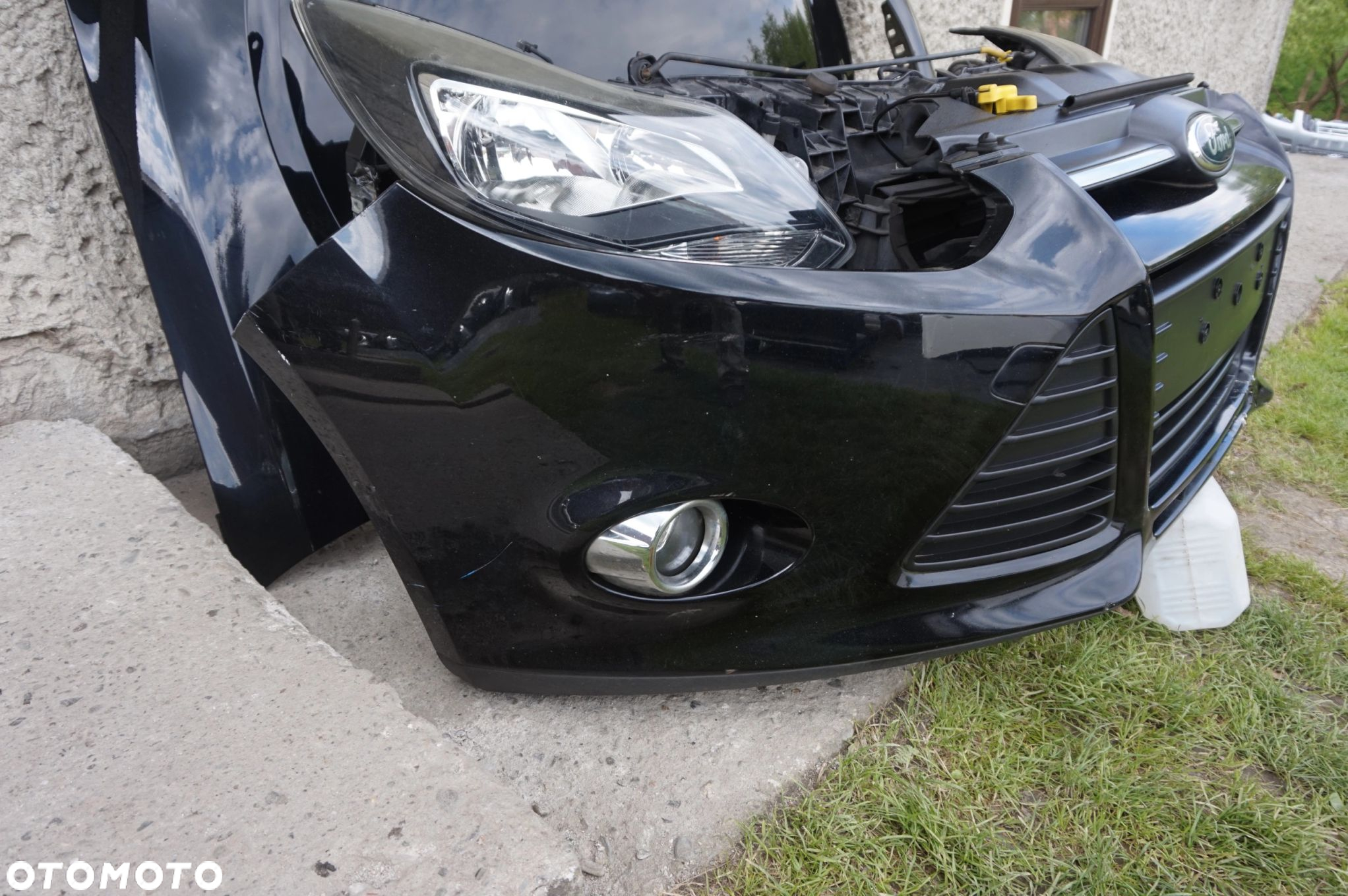 ZDERZAK KOMPLETNY PRZÓD FORD FOCUS III MK3 - 2