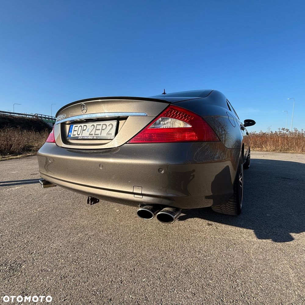 Mercedes-Benz CLS - 4