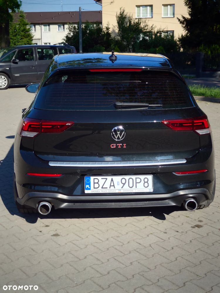 Volkswagen Golf - 9