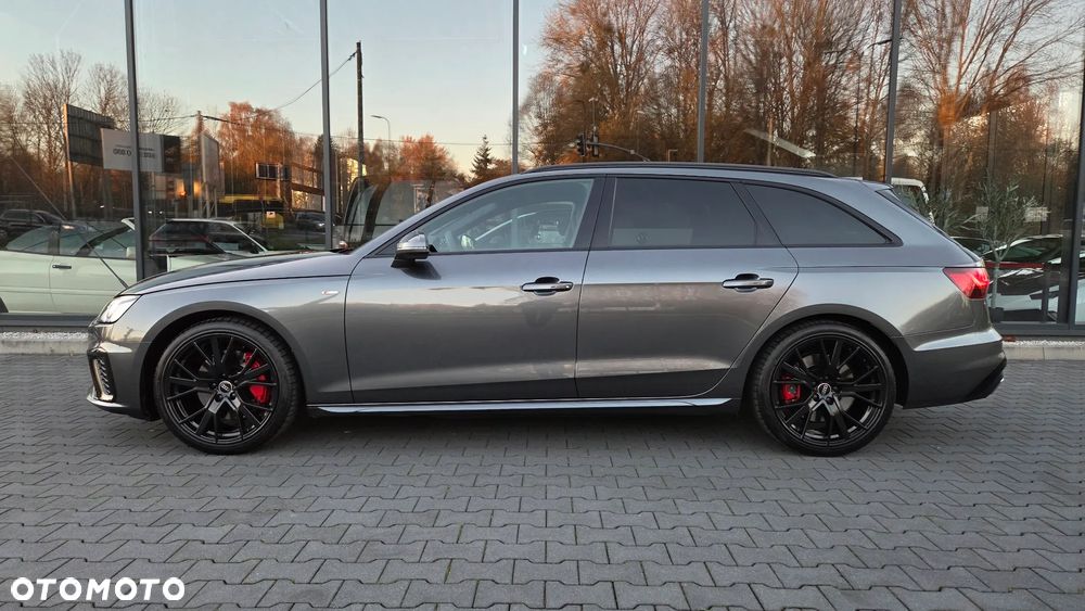 Audi A4 Avant 45 TFSI quattro S tronic - 36