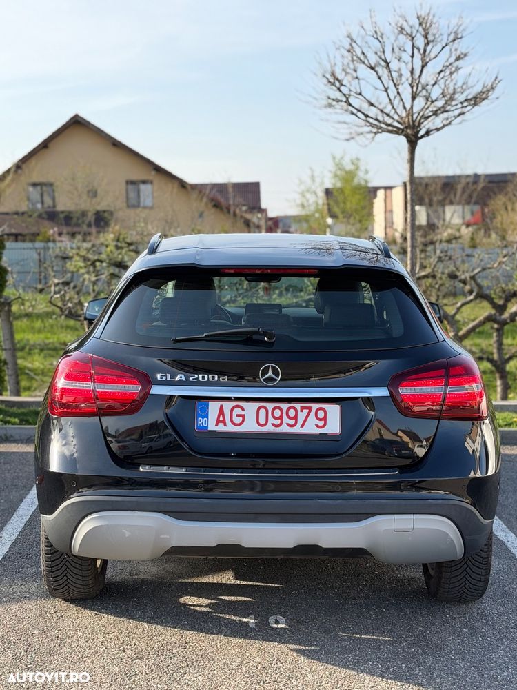 Mercedes-Benz GLA 200 d 7G-DCT UrbanStyle Edition - 5