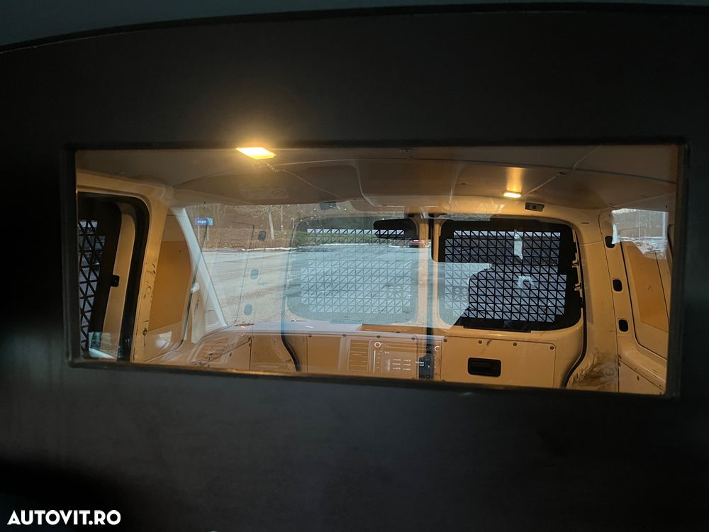 Volkswagen Transporter Multivan T6 2.0 TDI 75 kW LR Comfortline - 9