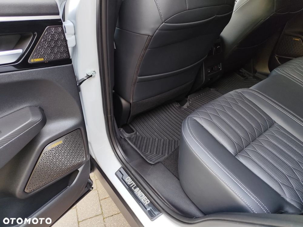 Mitsubishi Outlander 2.4 4WD Diamant TOP - 12