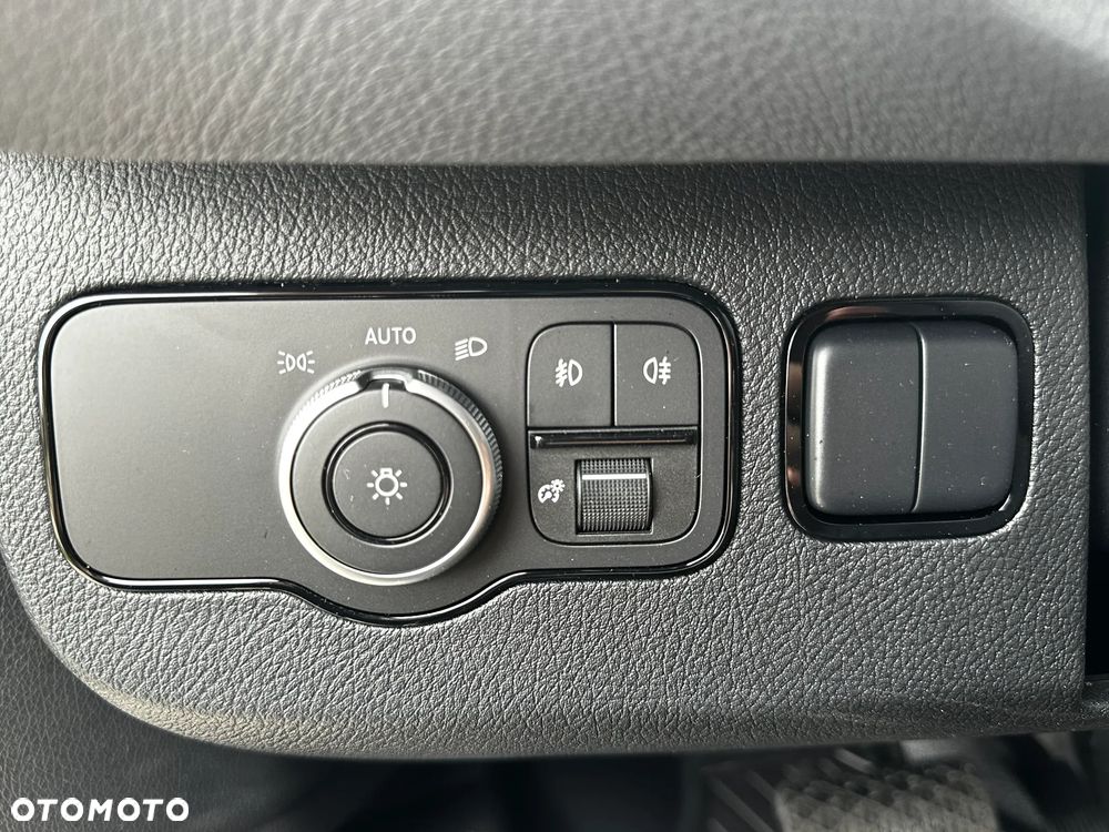 Mercedes-Benz Sprinter - 16