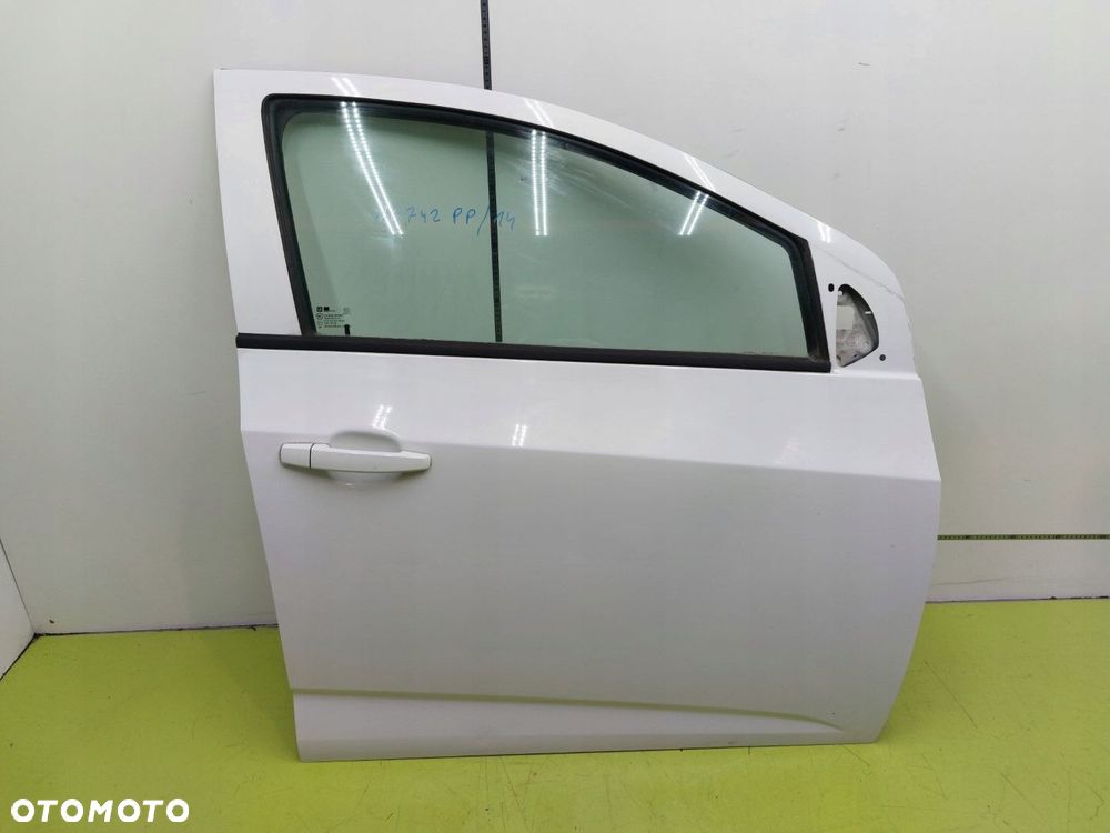 Drzwi przednie prawe przód Chevrolet Aveo III T300 11-14 Biały - 1