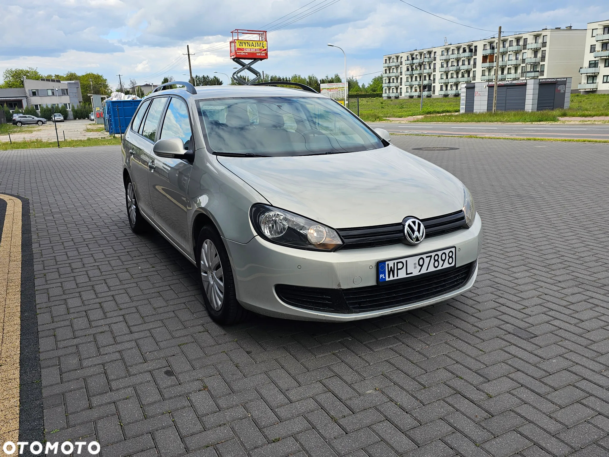 Volkswagen Golf VI 1.6 TDI Comfortline - 15