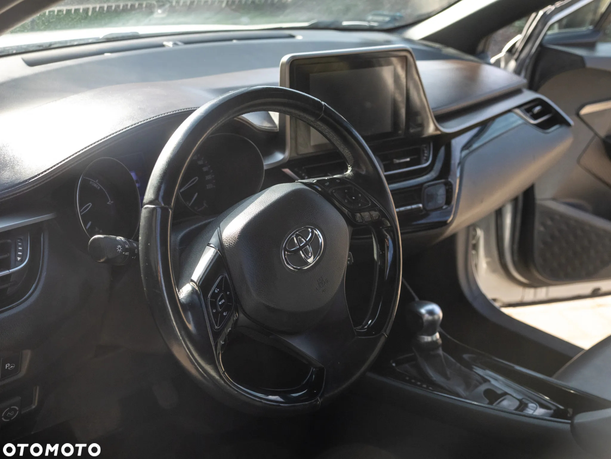 Toyota C-HR 1.8 Hybrid Executive - 14