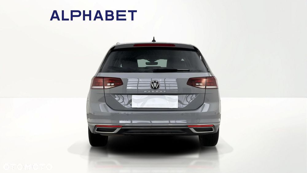 Volkswagen Passat 2.0 TDI Elegance DSG - 8