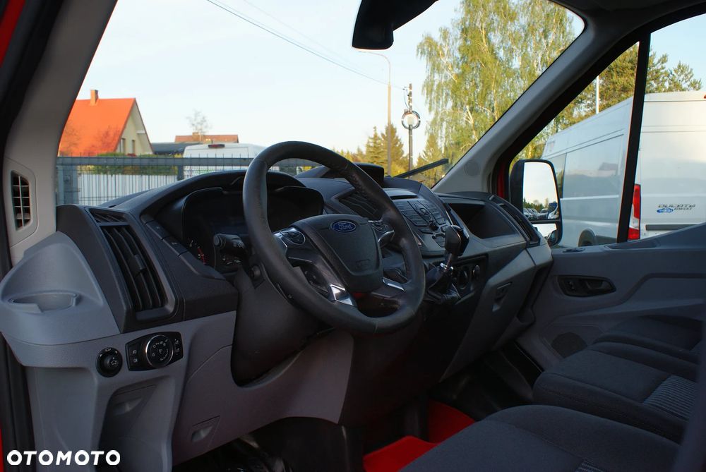 Ford Transit - 10