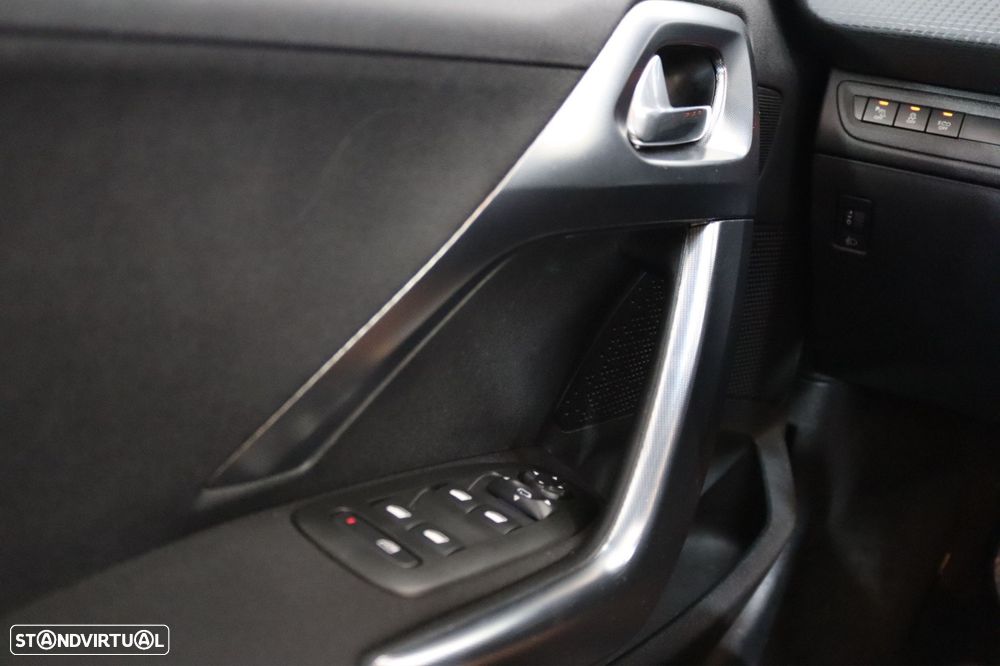 Peugeot 2008 1.2 PureTech Allure - 10