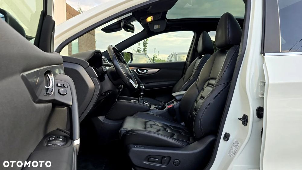 Nissan Qashqai 1.2 DIG-T TEKNA+ - 16