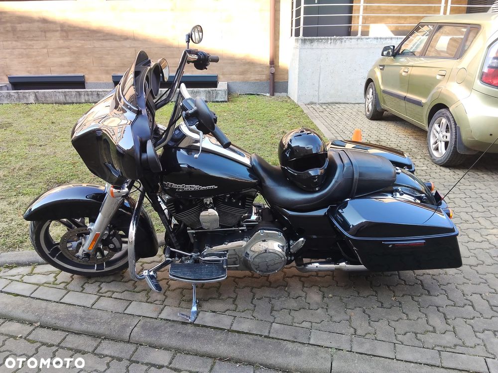 Harley-Davidson Touring Street Glide - 8