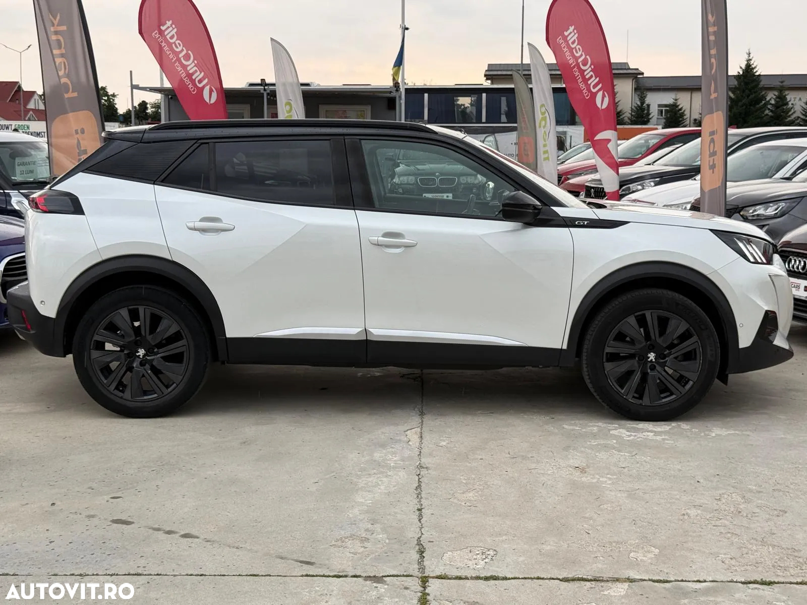 Peugeot 2008 PureTech 155 EAT8 GT Pack - 32
