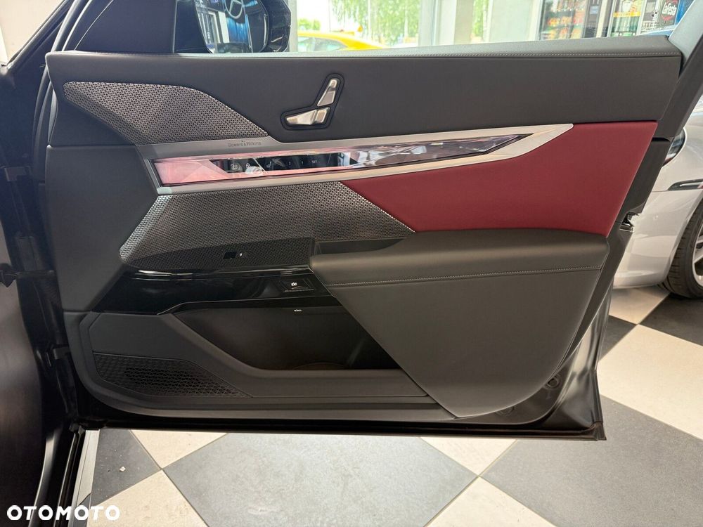 BMW Seria 7 - 15