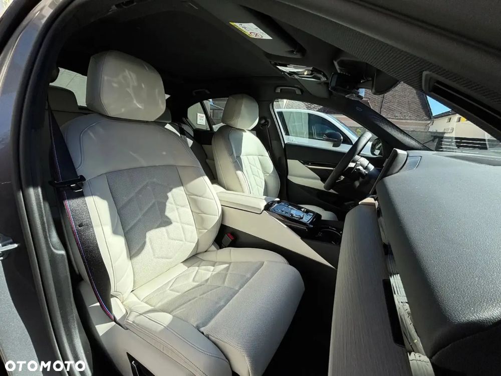 BMW Seria 5 - 11