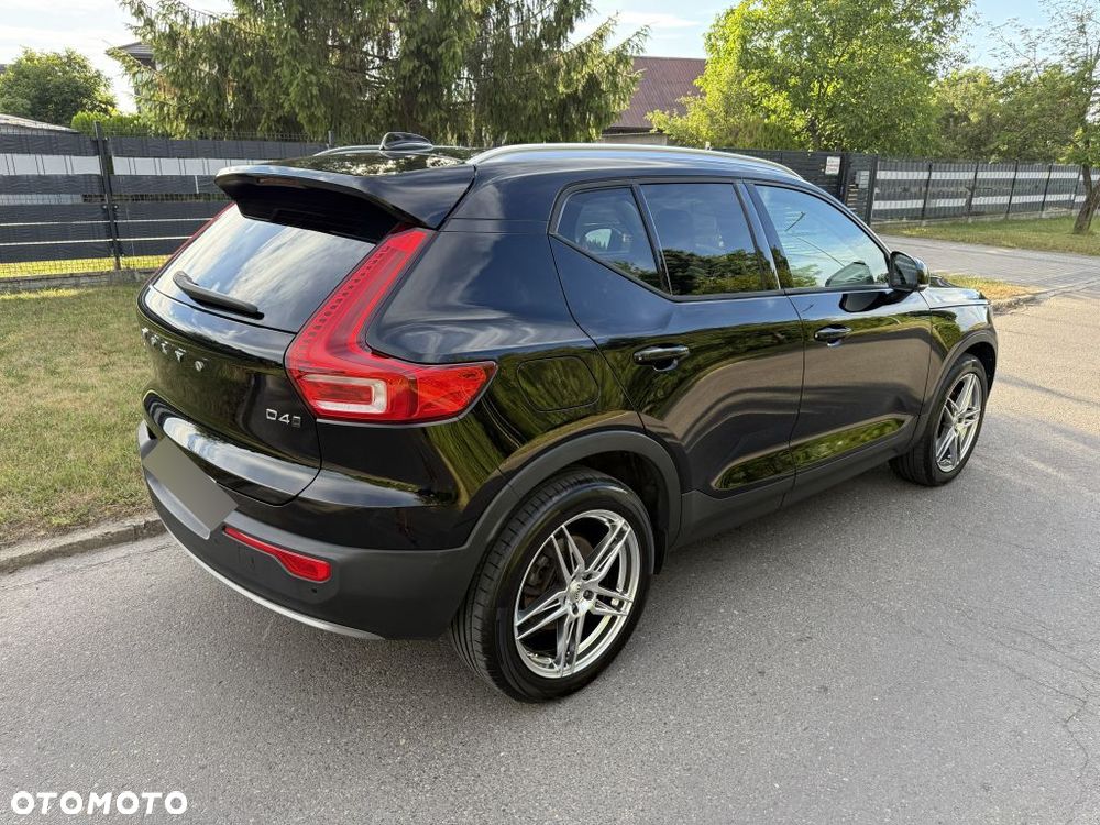 Volvo XC 40 D4 AWD Momentum - 6