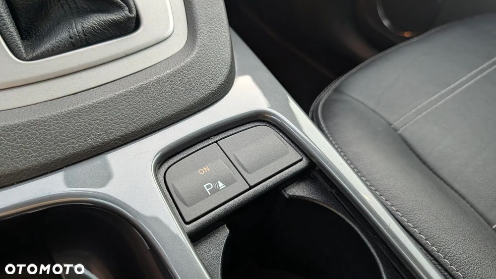 Ford Kuga 2.0 TDCi 4x4 Titanium - 18