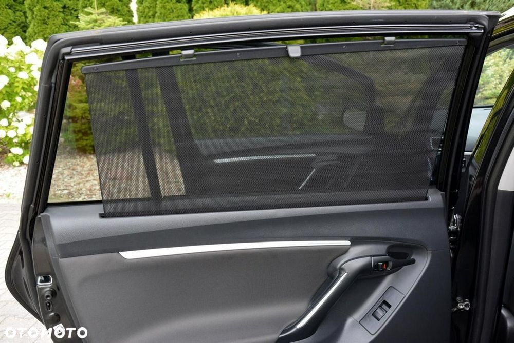 Toyota Verso 1.8 Premium 7os EU6 - 36