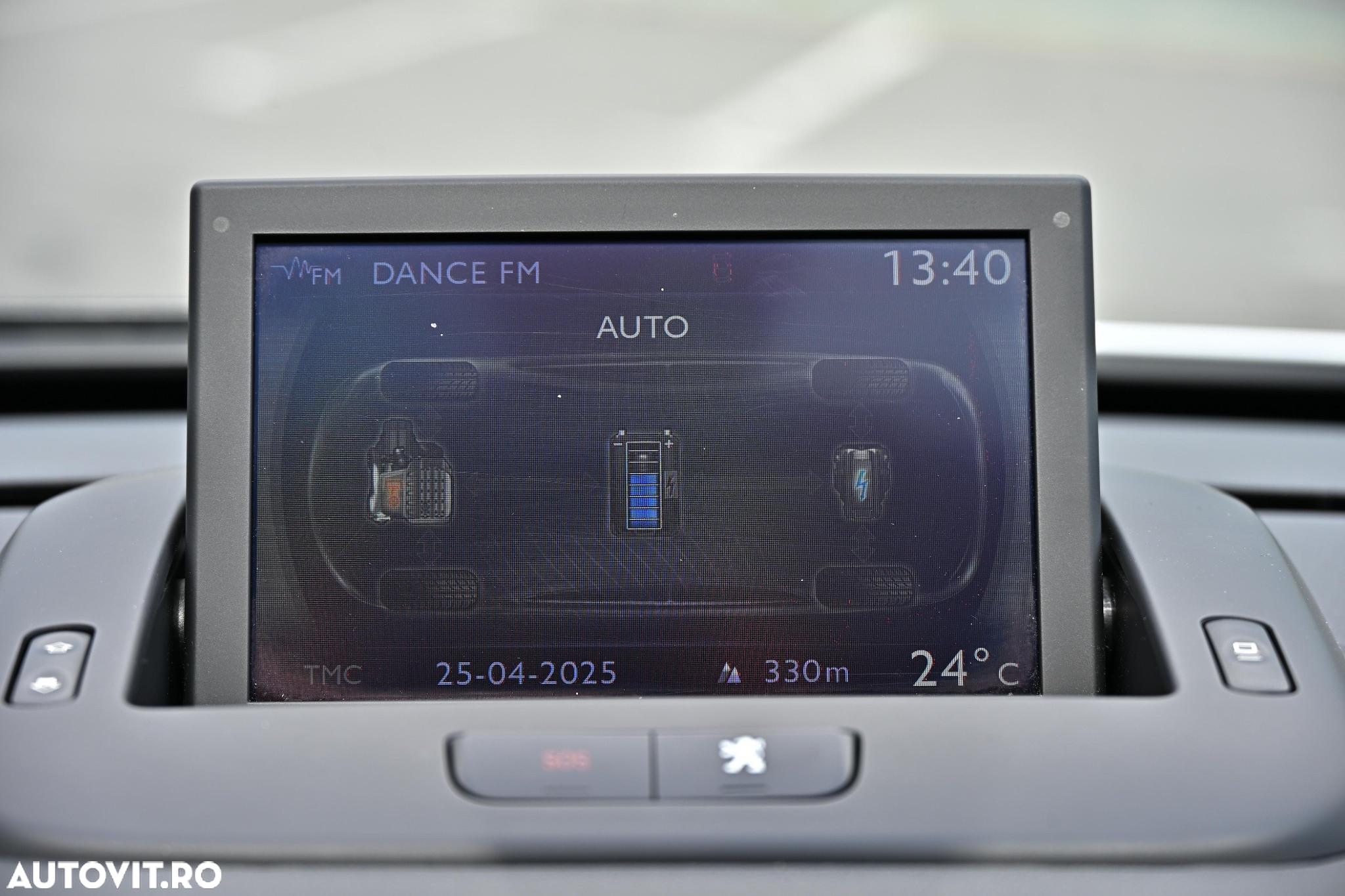 Peugeot 3008 Hybrid4 - 15