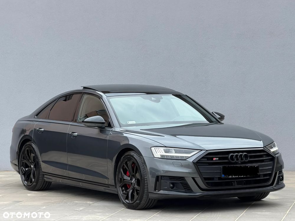 Audi S8 - 4