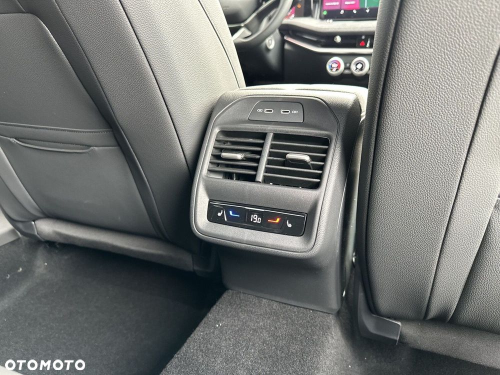 Skoda Superb 2.0 TDI SCR 4x4 Sportline DSG - 23