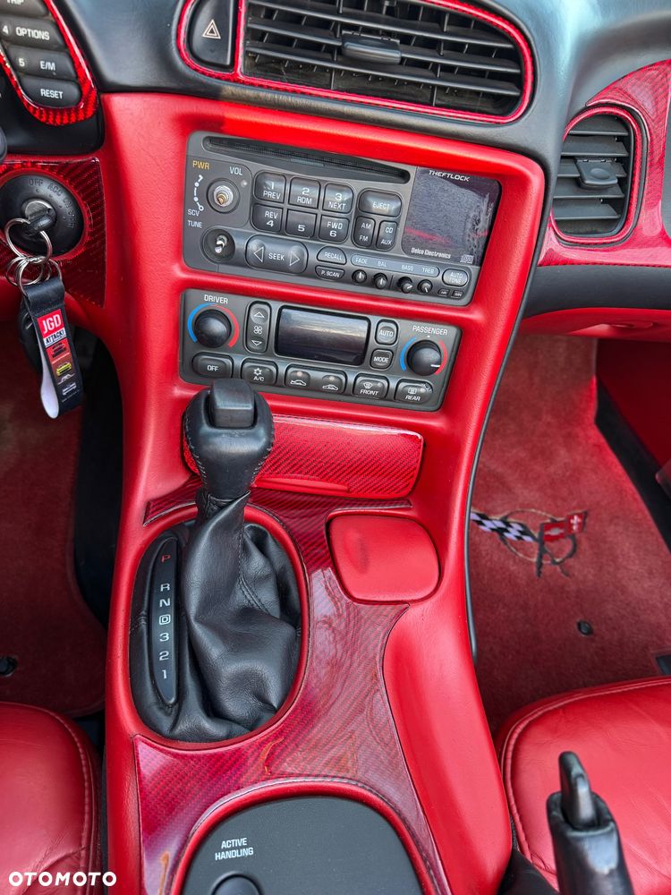 Chevrolet Corvette 5.7 - 12